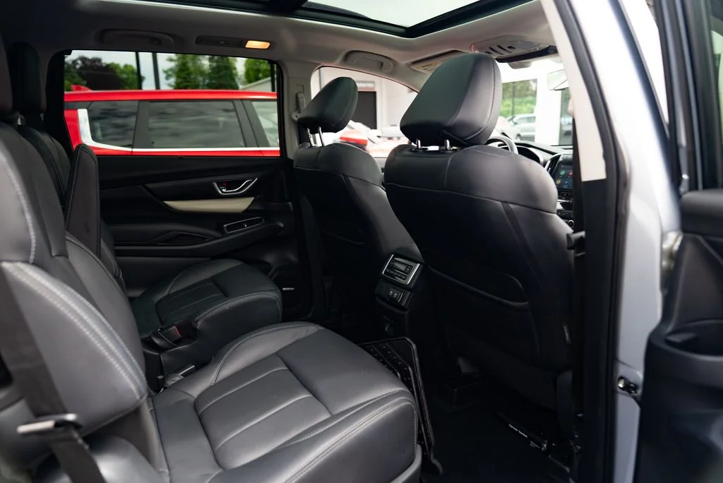 Used 2019 Silver Subaru Limited image 24