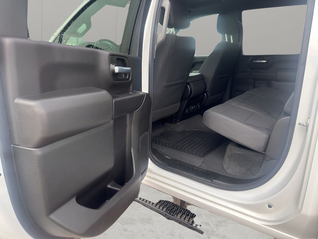 Used 2020 Summit White Chevrolet LT image 13