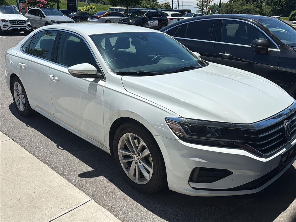 2020 Volkswagen Passat 2.0T SE Auto's photo