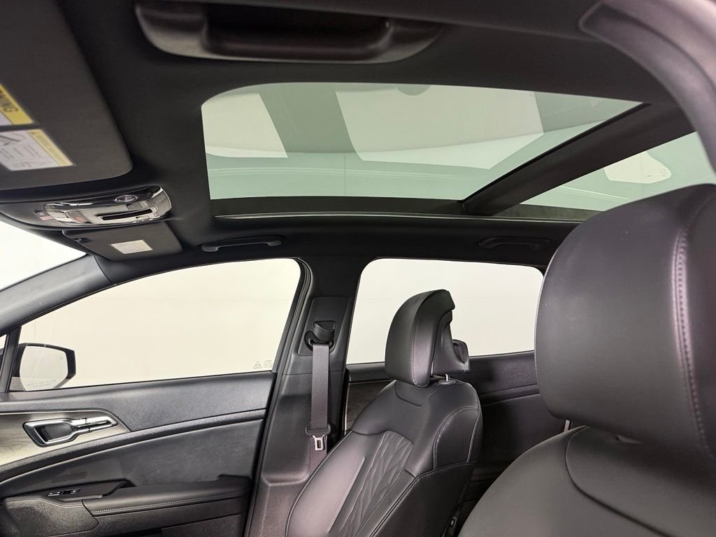 Used 2025 Blue Kia X-Line Prestige image 20
