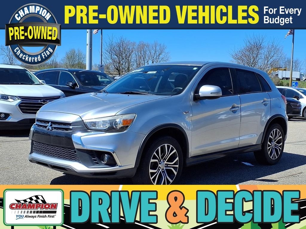 Used 2018 Silver Mitsubishi 2.0 ES image 1