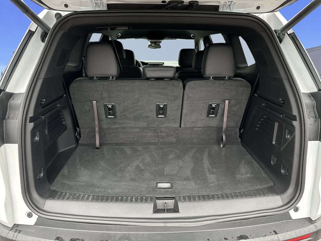2025 GMC Acadia AT4 - Photo 9