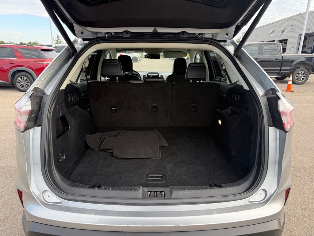 Used 2023 Silver Ford Titanium image 35