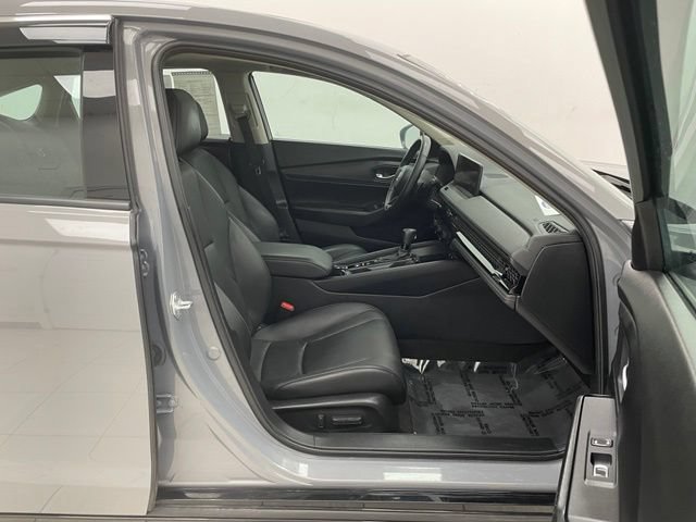 Used 2024 Gray Honda EX-L image 14