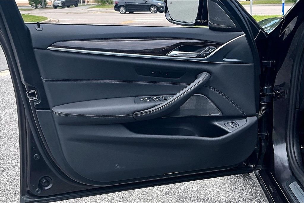 2023 BMW 5 Series 540i - Photo 16