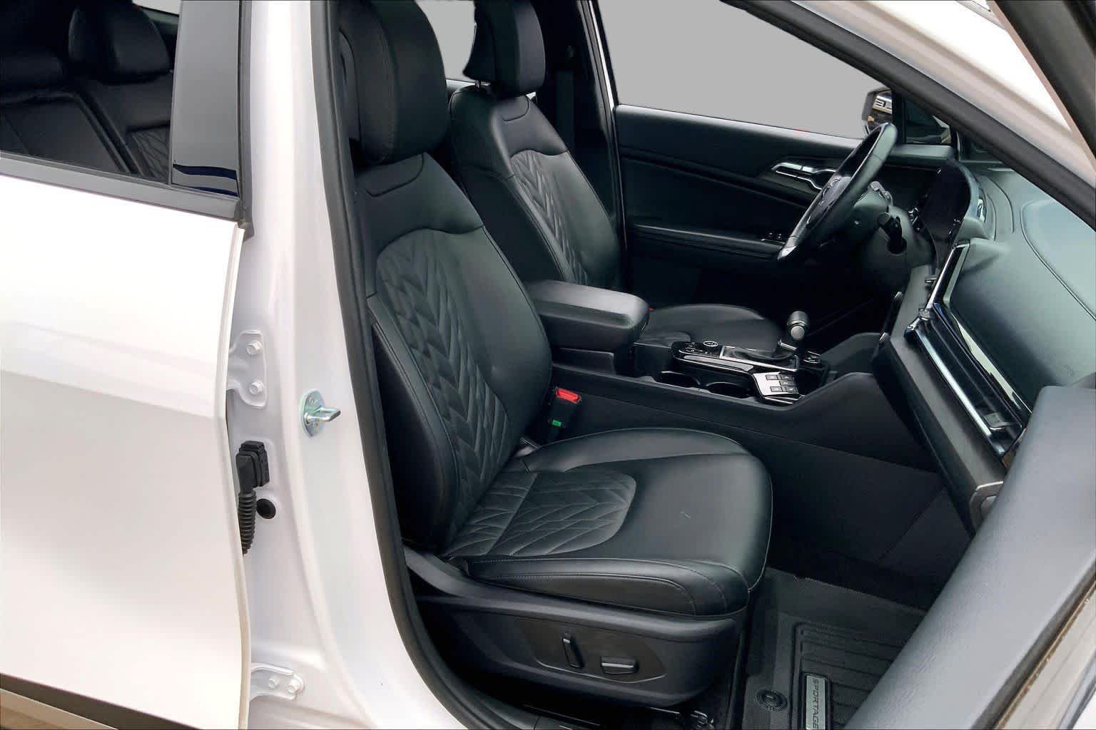 Used 2023 Glacial White Pearl Kia X-Pro Prestige image 9