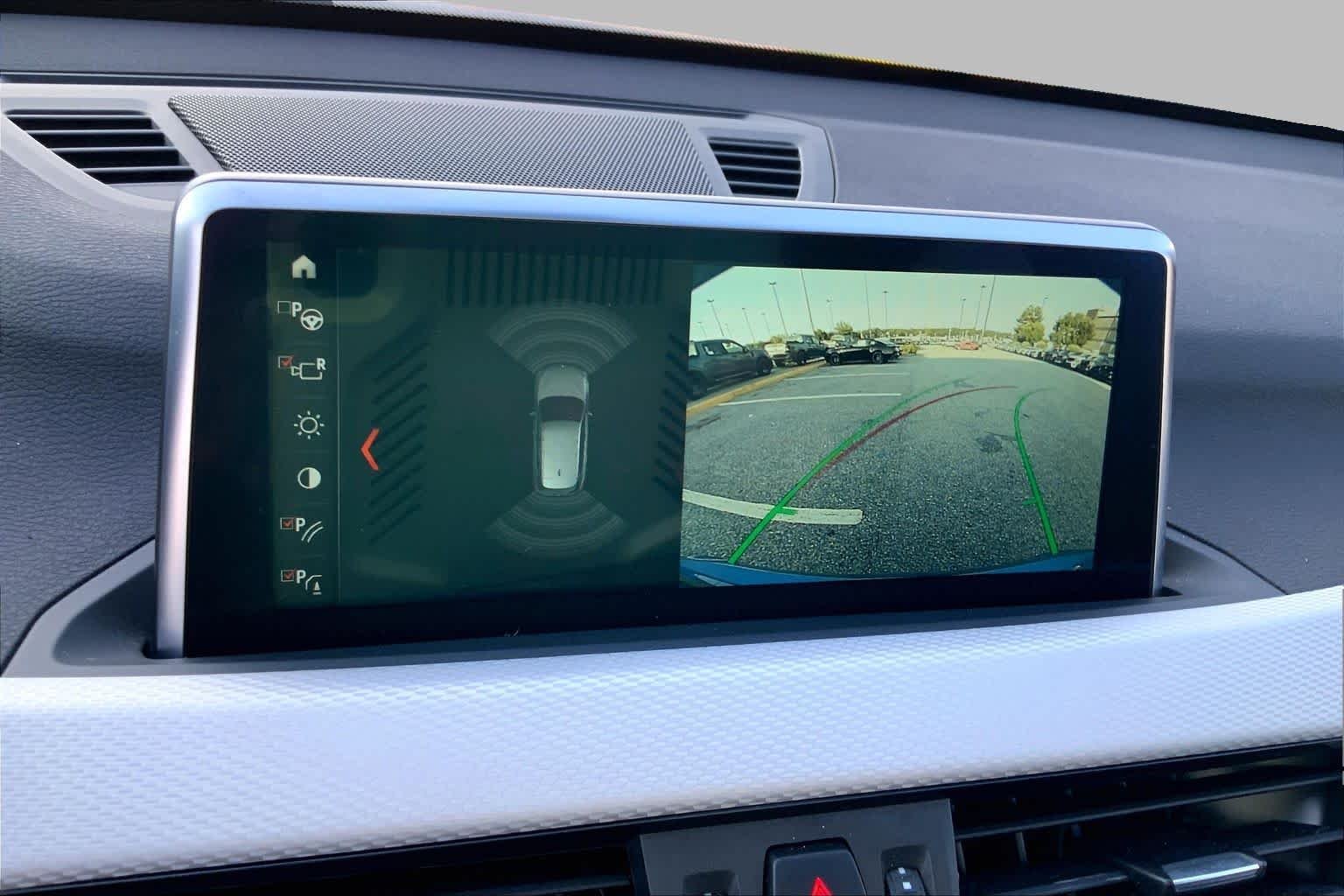 Used 2018 Estoril Blue Metallic BMW xDrive28i image 28
