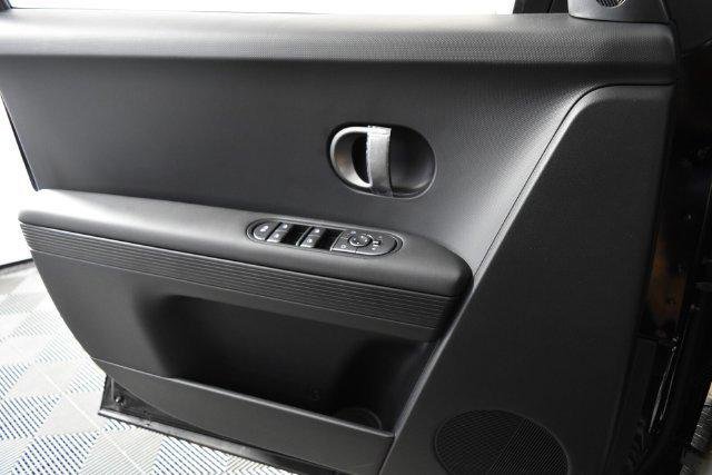 New 2026 Black Hyundai SE image 72