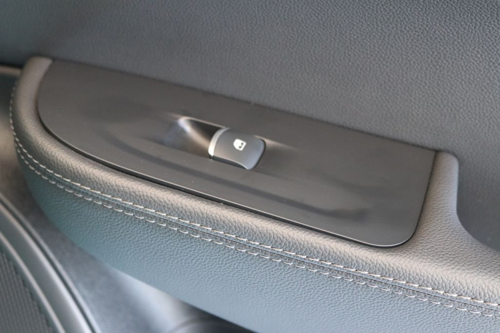 2025 Alfa Romeo Giulia Base - Photo 25