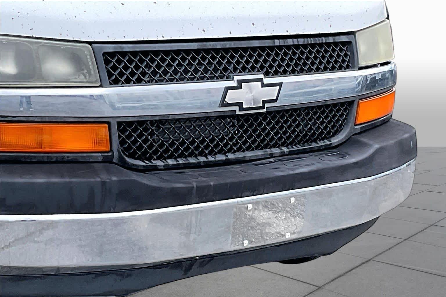 Used 2007 Summit White Chevrolet  image 25
