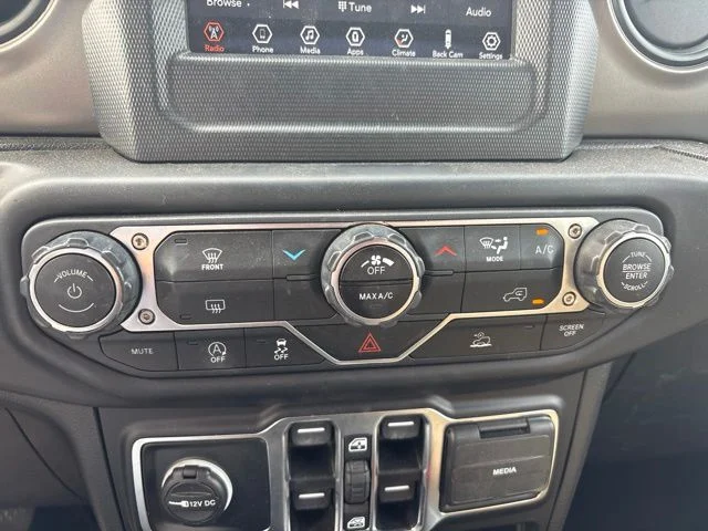 Used 2022 White Jeep Unlimited Sport S image 11