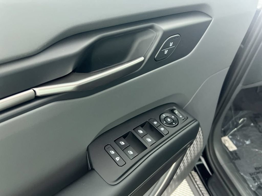 New 2026 Ebony Black Kia Light RWD image 16