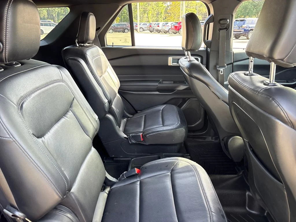 Used 2020 Red Ford XLT image 30