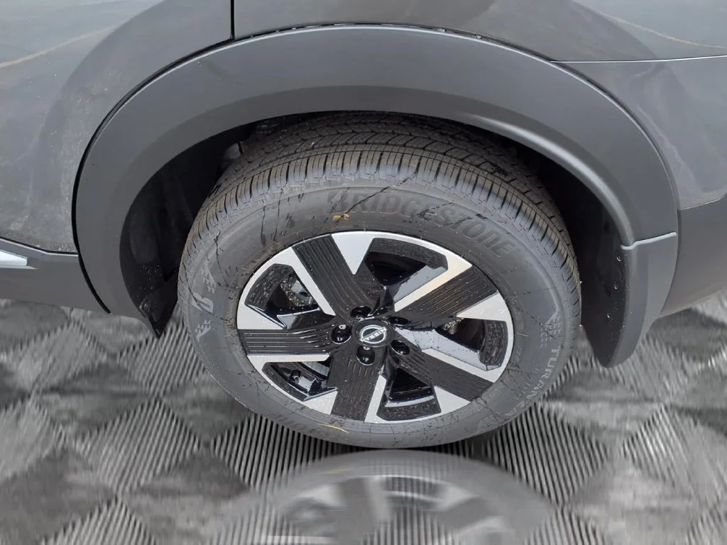 New 2027 Gray Nissan SV image 22