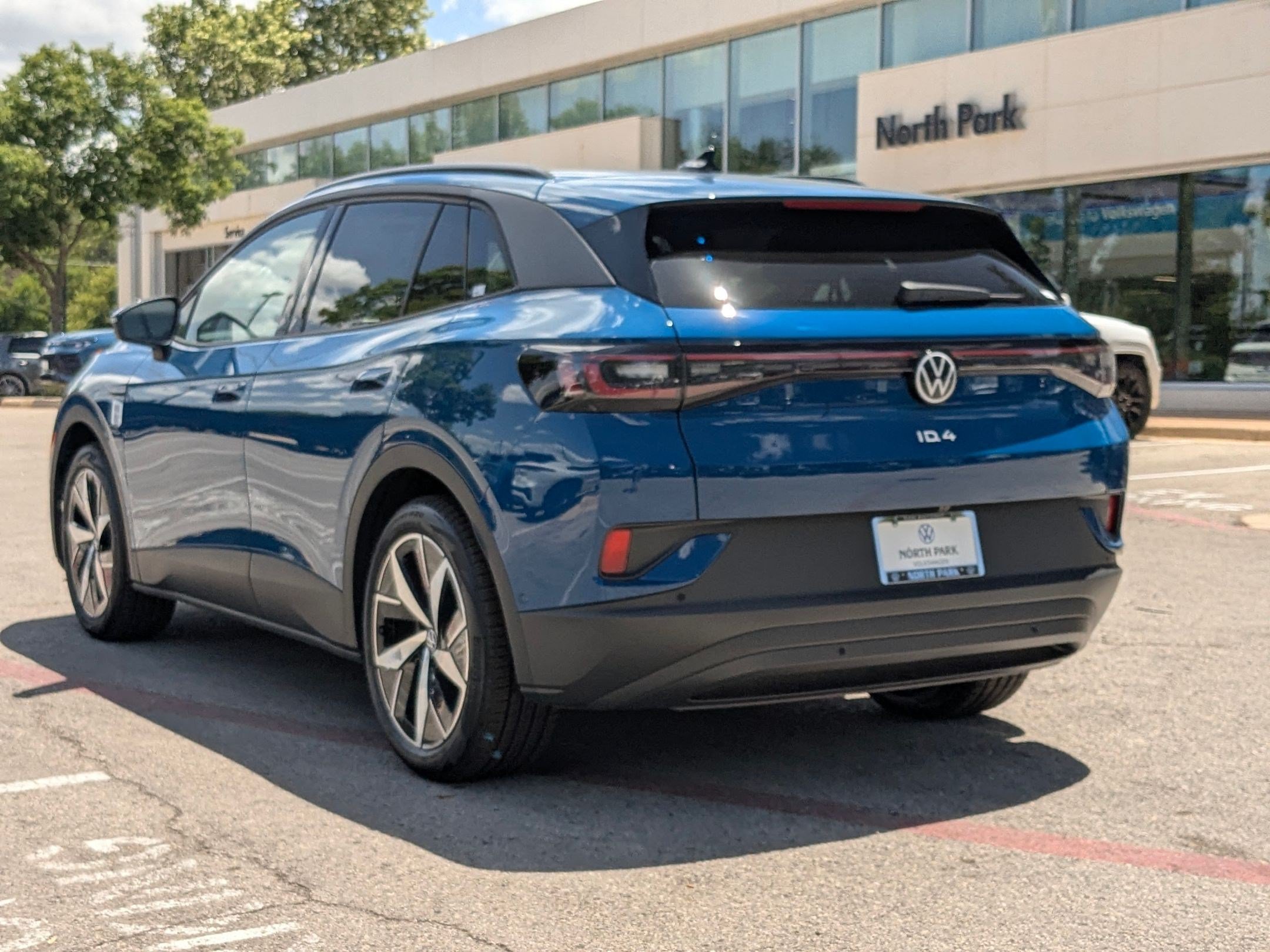 New 2026 MT LAKE BLUE Volkswagen Pro S image 2