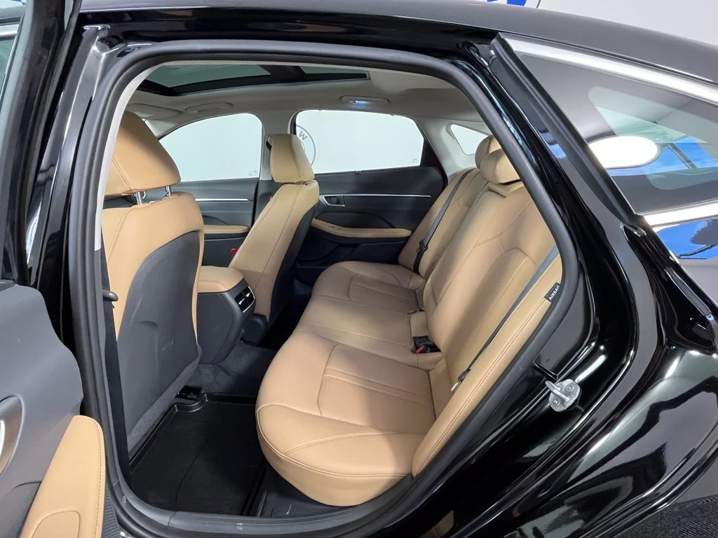 Used 2026 Black Hyundai Limited image 21
