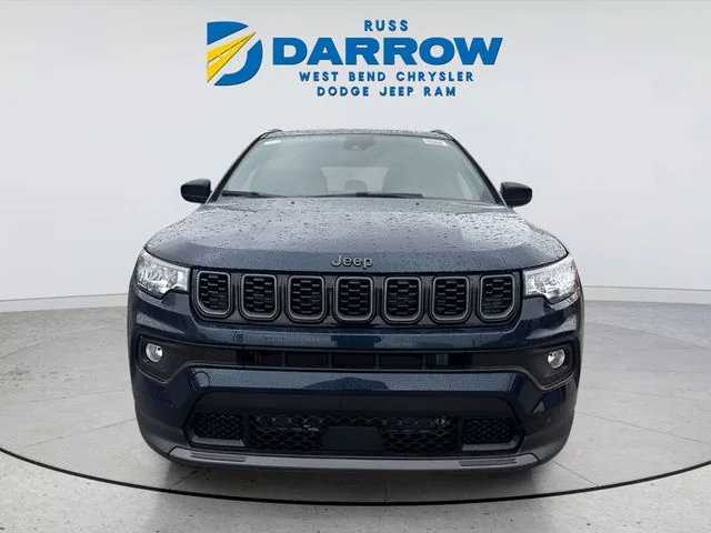 New 2026 Fathom Blue Pearl-Coat Exterior Paint Jeep Latitude image 9
