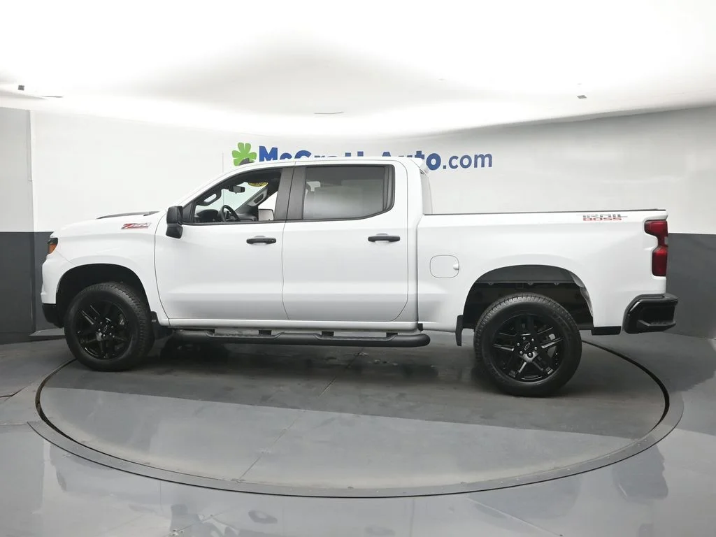 Used 2024 White Chevrolet Custom Trail Boss image 23