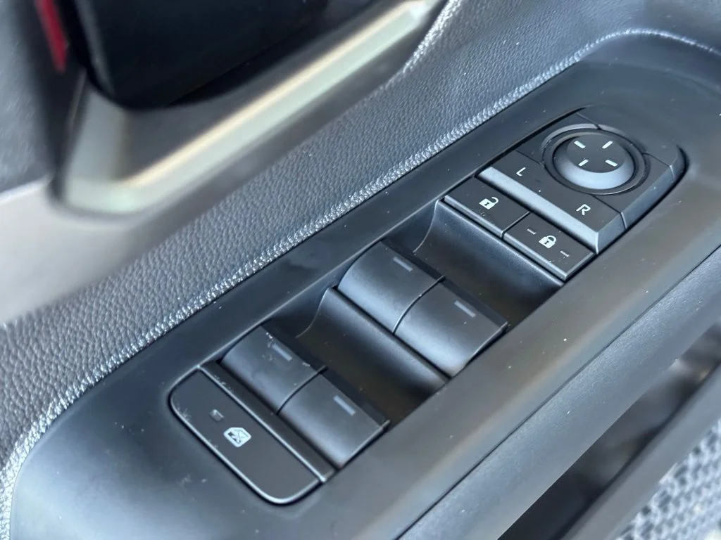 2025 Toyota Tacoma TRD Off Road - Photo 9