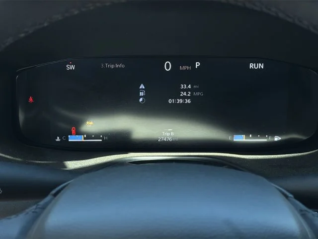 Used 2023 Silver Jeep High Altitude image 21