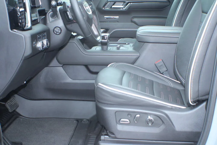 Certified Used 2025 Thunderstorm Gray GMC AT4X image 15