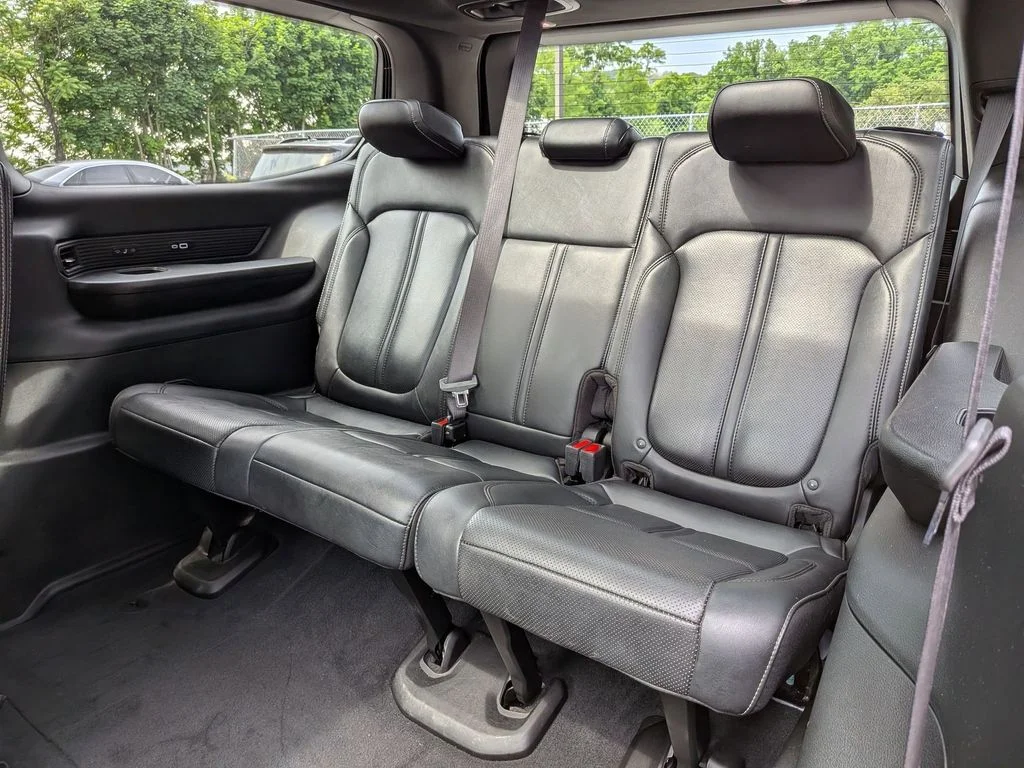 Used 2022 White Jeep Series III image 31