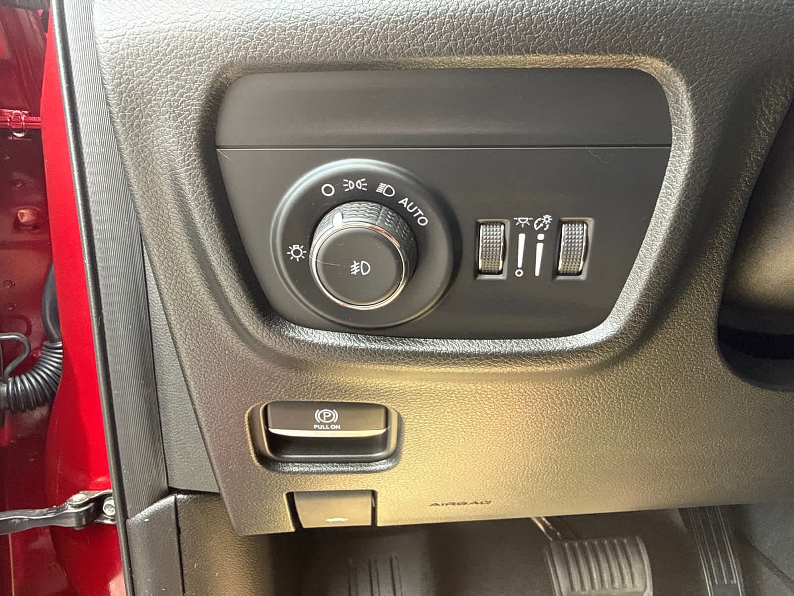 Used 2023 Velvet Red Pearlcoat Jeep Limited image 13