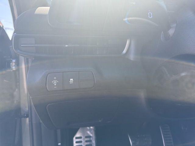 New 2026 Amazon Gray Hyundai SEL Sport image 24
