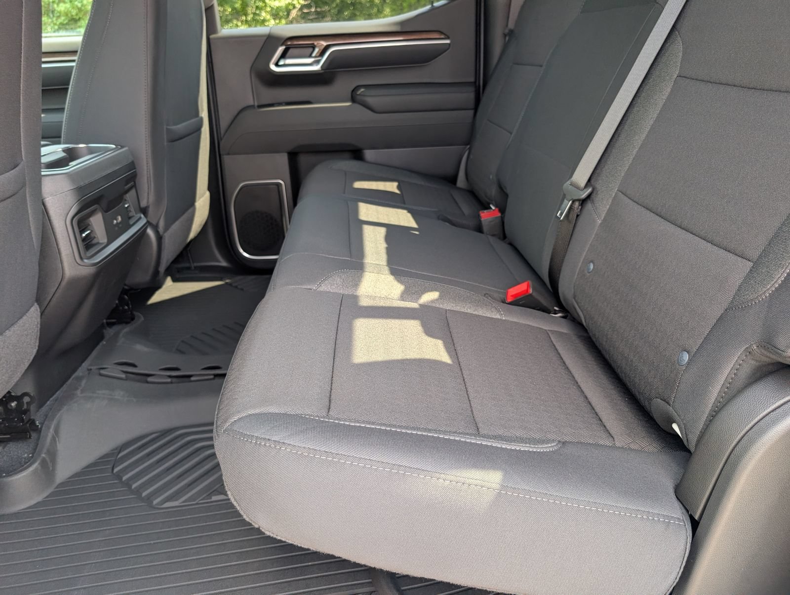 2026 Chevrolet Silverado 1500 LT - Photo 9