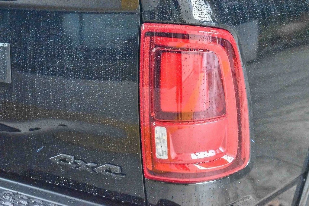 New 2026 Diamond Black Crystal Pearl-Coat Exterior Paint RAM Limited image 7