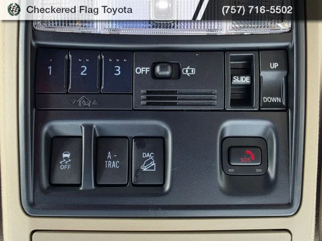 Used 2024 Ice Cap Toyota SR5 Premium image 11