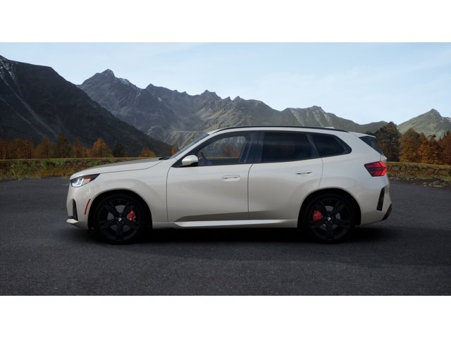 New 2026 0c7a BMW 30 xDrive image 4