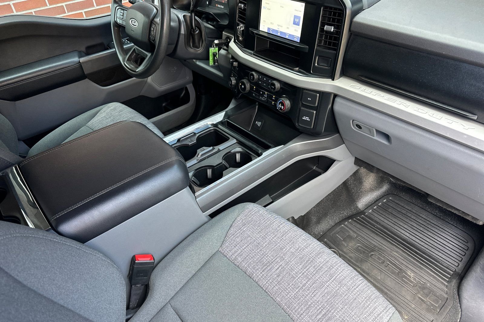 2023 Ford F-350 Super Duty XLT - Photo 20