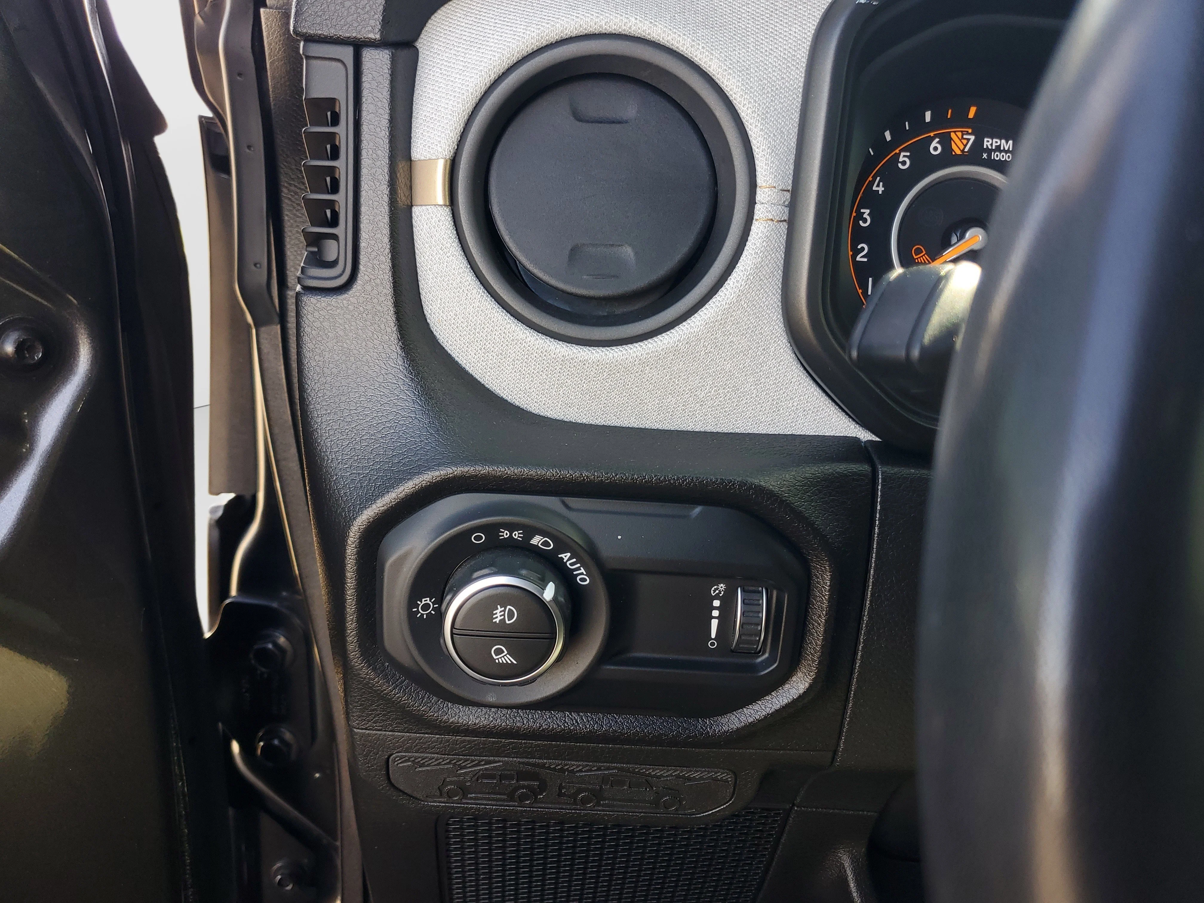 Used 2024 Gray Jeep Sport S image 22