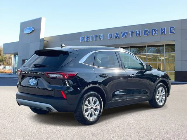 Used 2024 Black Metallic Ford Active image 6