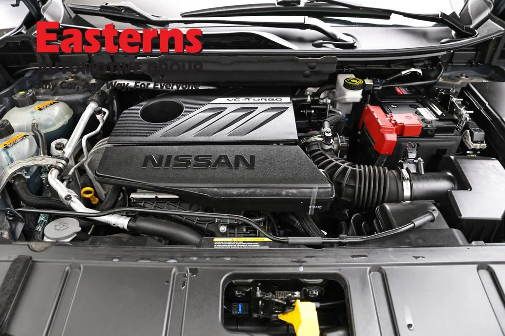 Used 2023 Gray Nissan SV image 7