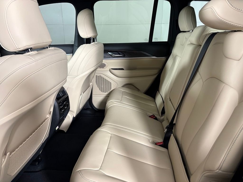 New 2026 Baltic Gray Metallic Clearcoat Jeep Limited image 41