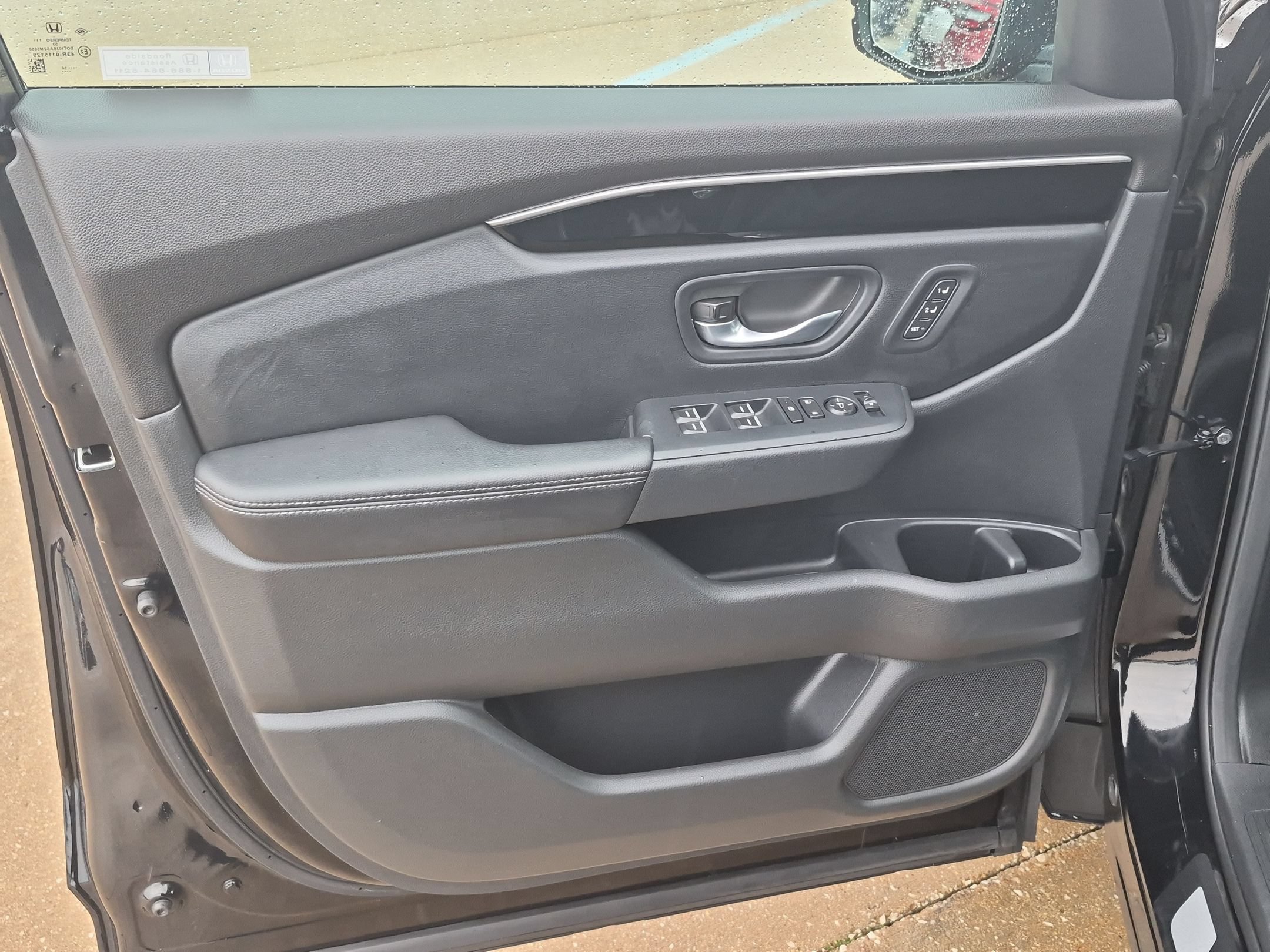 2025 Honda Pilot EX-L - Photo 12
