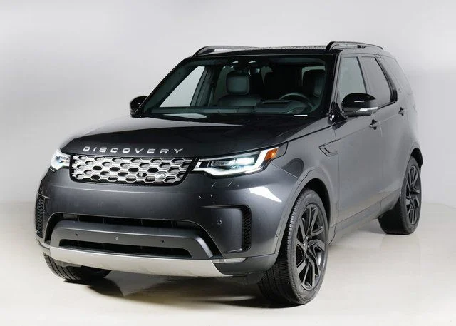 2025 Land Rover Discovery P300 S's photo