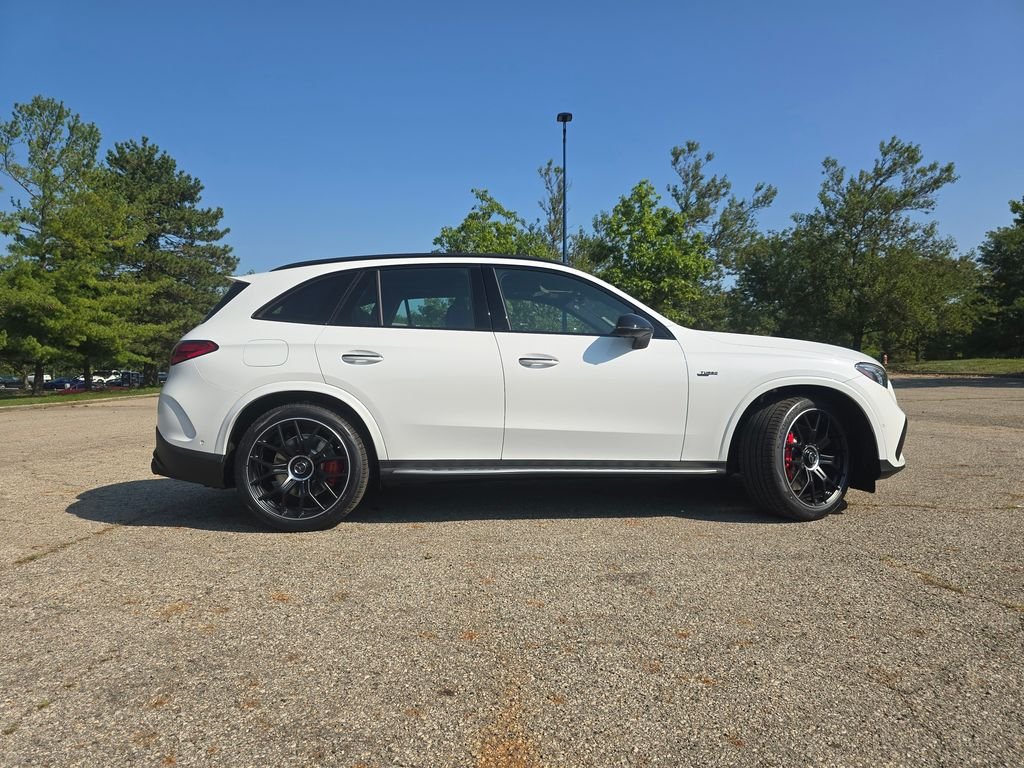 New 2027 MANUFAKTUR Moonlight White Metallic Mercedes-Benz  image 18