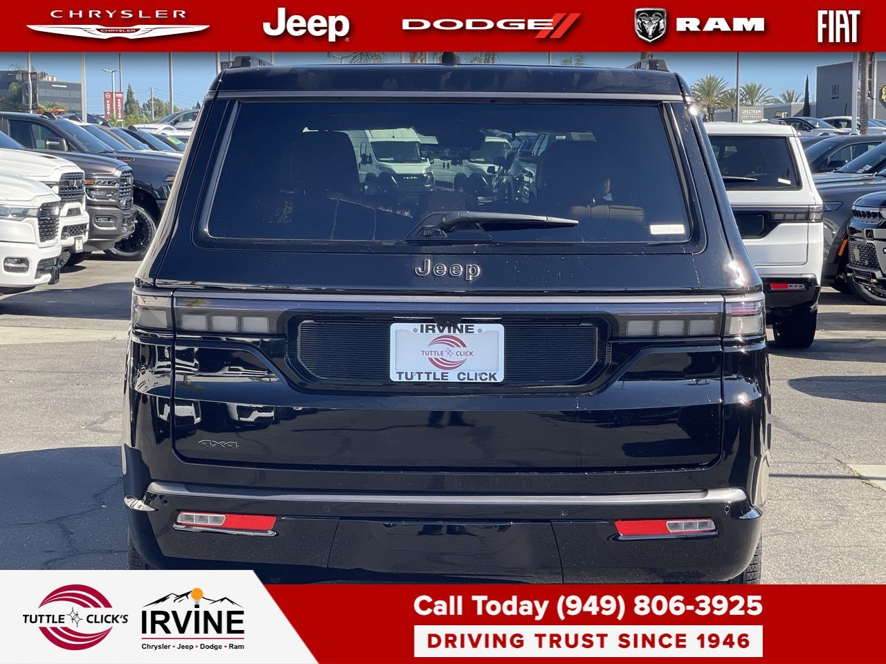 New 2026 High Gloss Black Exterior Paint Jeep Summit Reserve image 5