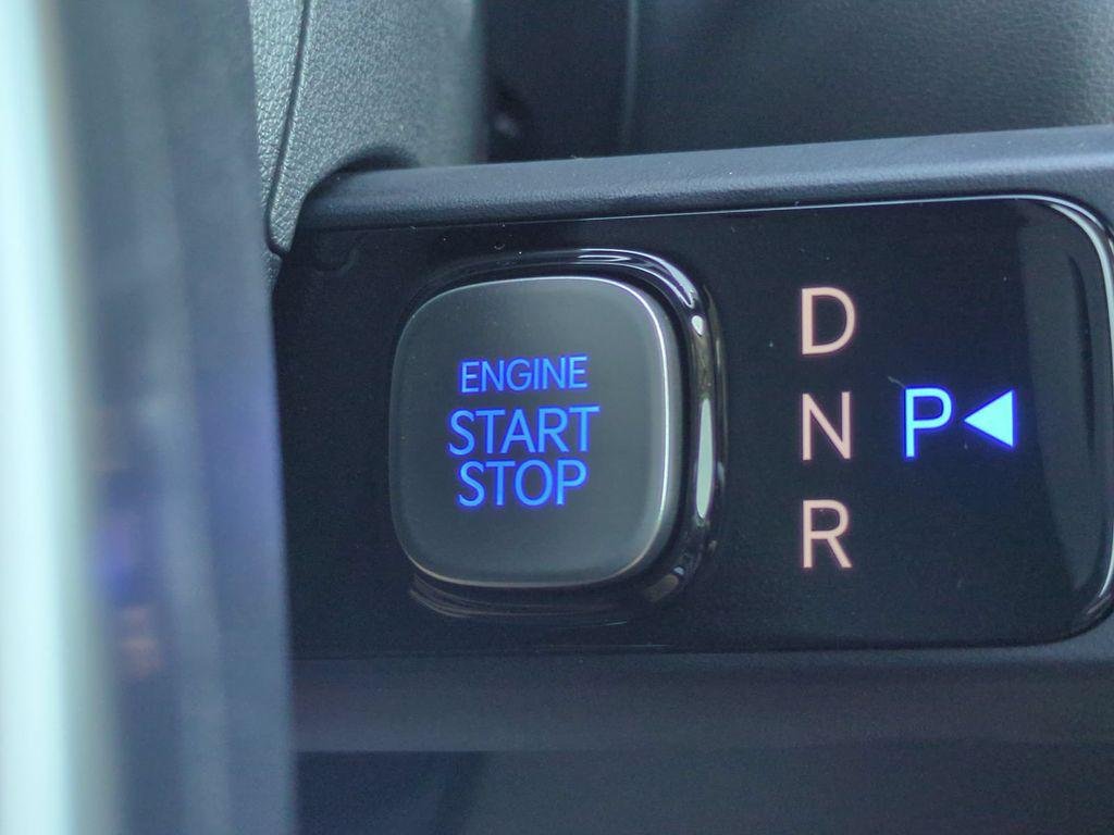 New 2027 Gray Hyundai Blue SEL 7P image 38