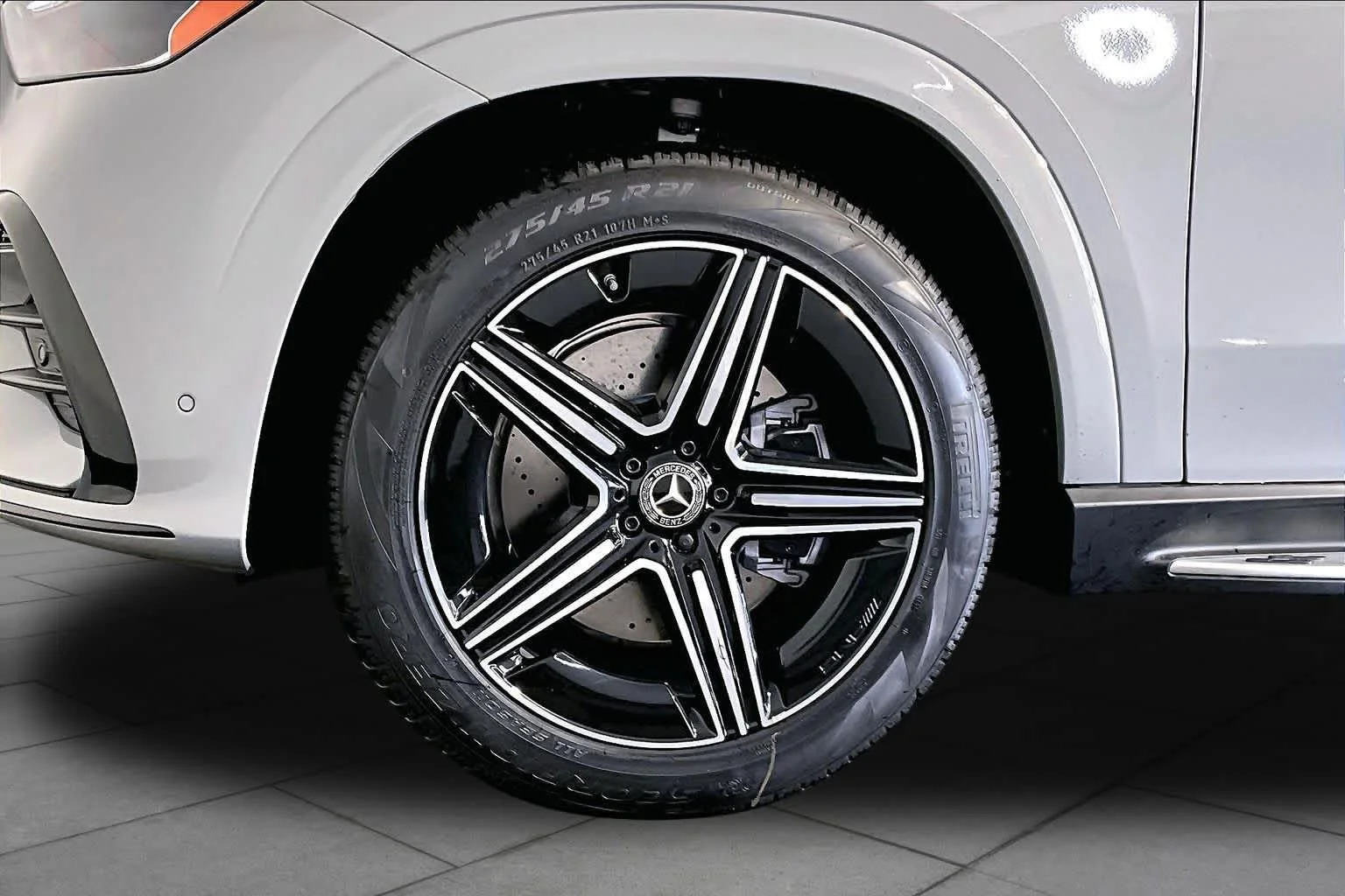 New 2026 MANUFAKTUR Alpine Grey Mercedes-Benz GLE 350 image 17