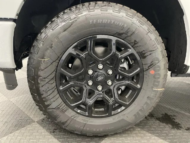 New 2026 Avalanche Ford XLT image 10