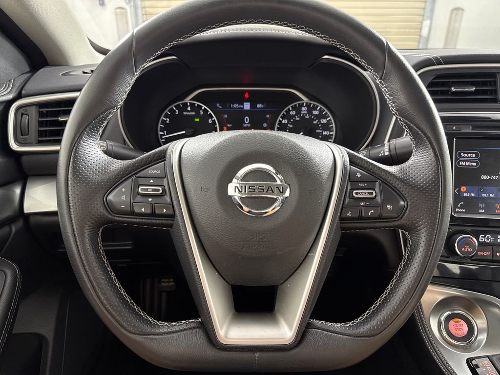 Used 2020 Silver Nissan 3.5 SV image 14