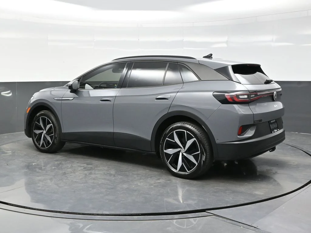 Used 2023 Gray Volkswagen Pro S image 4