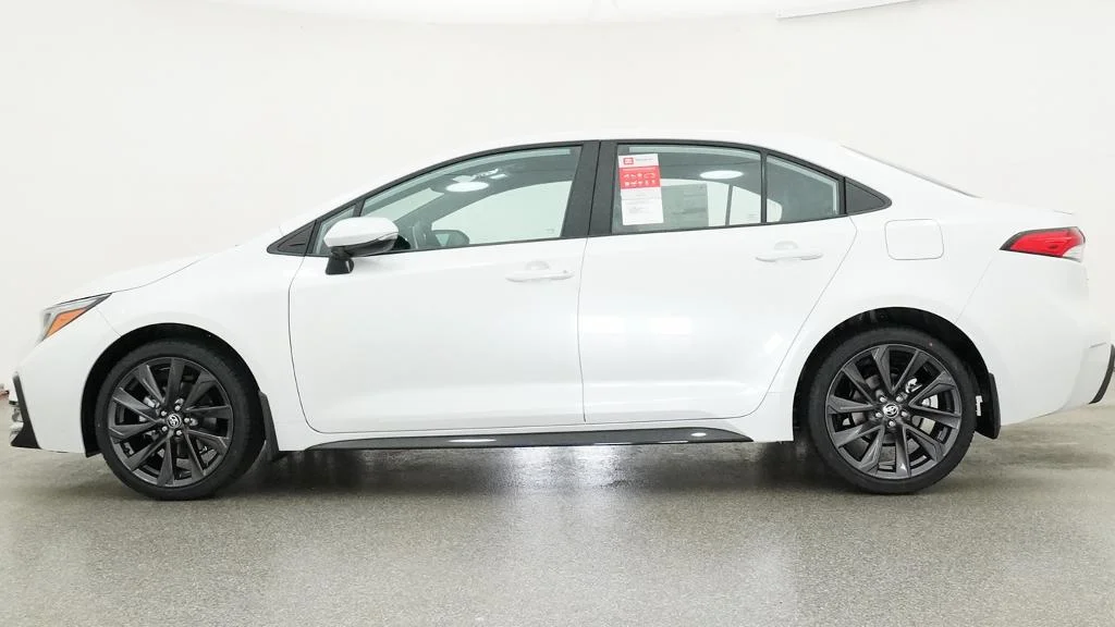 New 2026 Wind Chill Pearl Toyota SE image 2