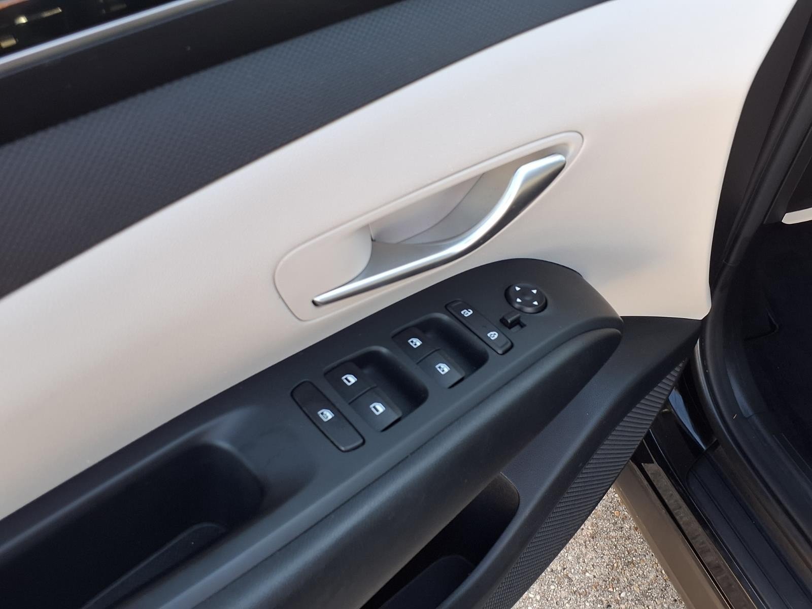 2022 Hyundai Tucson SEL Black at Robbins Nissan