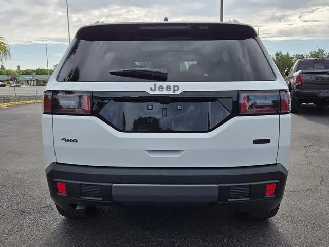 New 2026 Bright White Clear-Coat Exterior Paint Jeep Overland image 6