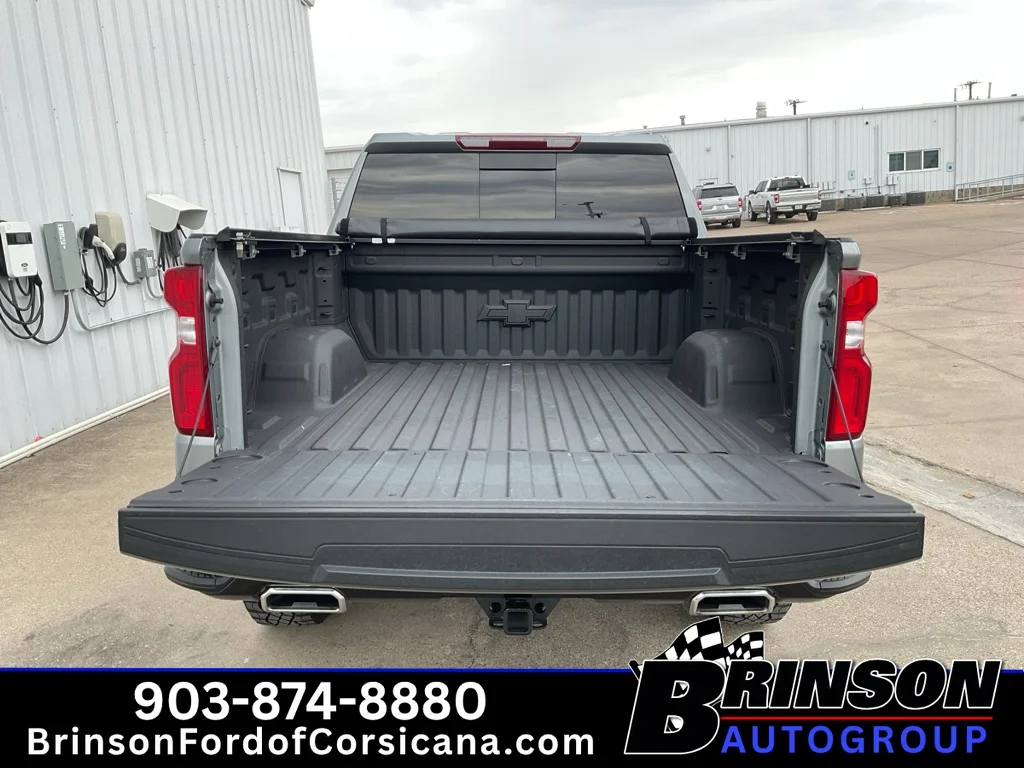 Used 2025 Sterling Gray Metallic Chevrolet LT Trail Boss image 10